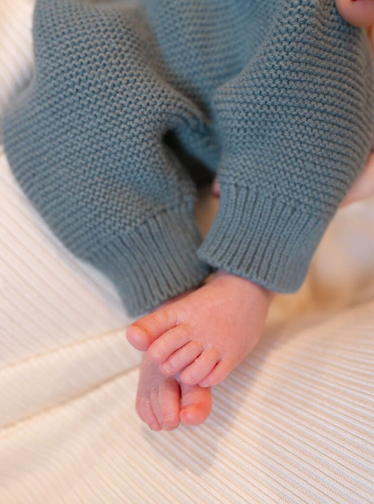 South Shore MA Family, Lifestyle Newborn, Senior, Maternity, Proposal/Engagement, Branding, Wedding & Event Photographer. Coastal-inspired, timeless, light-filled images.